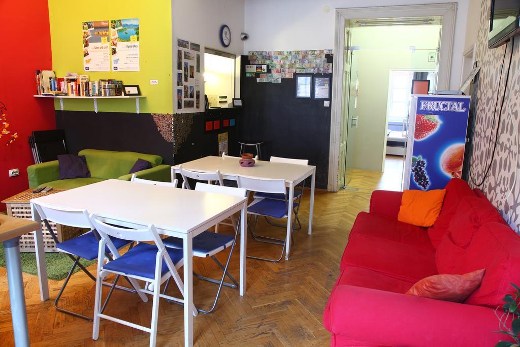 Hostel Zeppelin Ljubljana Dış mekan fotoğraf